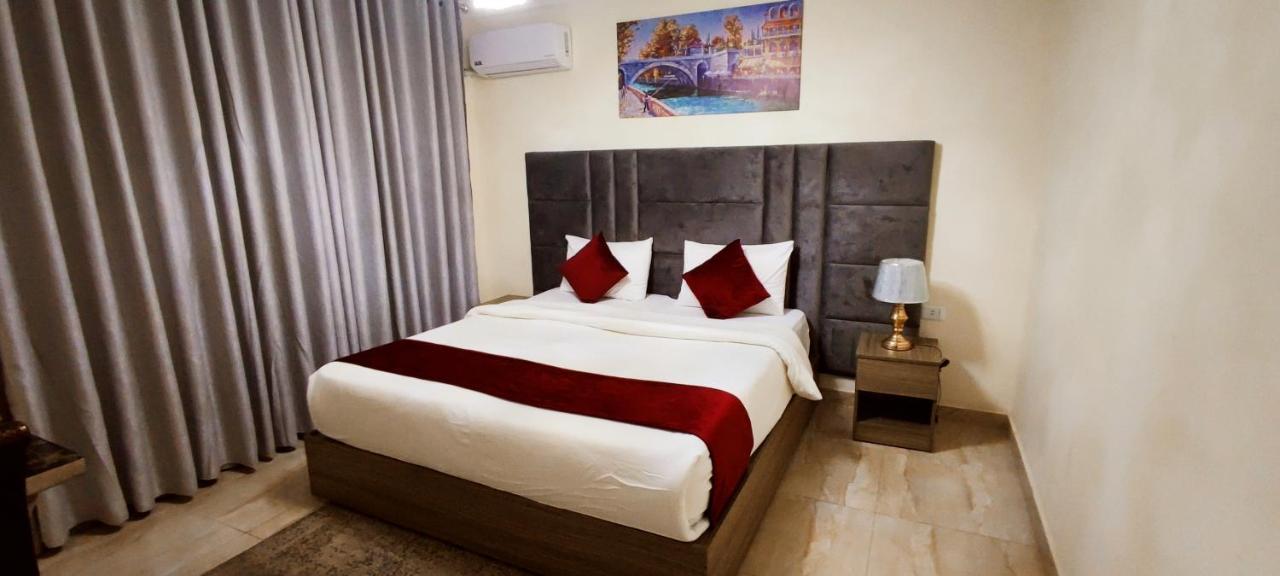 Golden Hotel Amman Ngoại thất bức ảnh